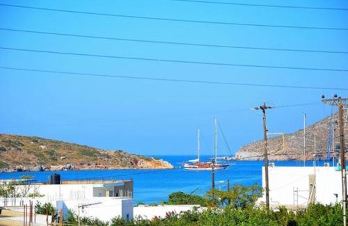 Lipsoi Apartment | Discover Mira Mare Studios: Family-Friendly Retreat Awaits