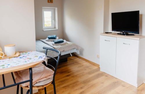 Lapalice House | Scenic Lakeview Rooms at Mira with Private Beach Access