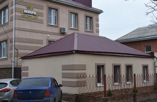 Rostov-on-Don Hotel | Budget-Friendly Mira: Guest Rated 9/10 with Breakfast & Kitchen