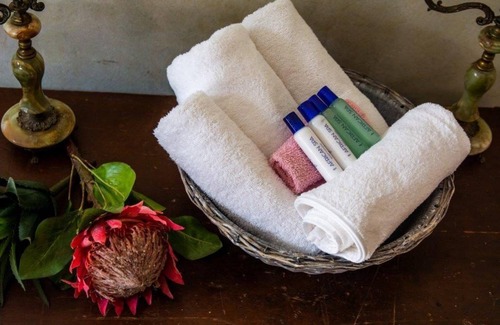 Parys House | Your Ideal Getaway at Mirabel Guesthouse with Breakfast