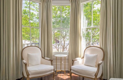 Historic Downtown Savannah Condo | Mirabelle Suite 2 - Private Suite in Historic Savannah
