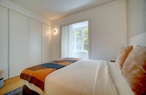 Sao Sebastiao da Pedreira Apartment | Family-Friendly Mirabilis Apartments - 4 Star & Guest Rated 9.3