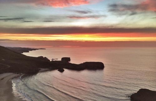 La Portilla Hotel | Experience Relaxation at Miracielos with Oceanfront Views