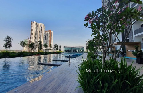Kampung Bagan Dalam Condo | Comfortable Stay for 4 at Miracle in Butterworth