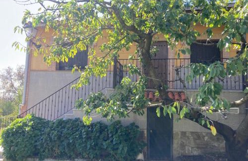 Candeleda House | Discover Mirada a Gredos: Family-Friendly with Pool Access