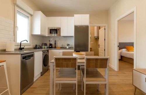 Distrito Sur Apartment | Experience Mirada a la Mezquita: Child-Friendly Comfort