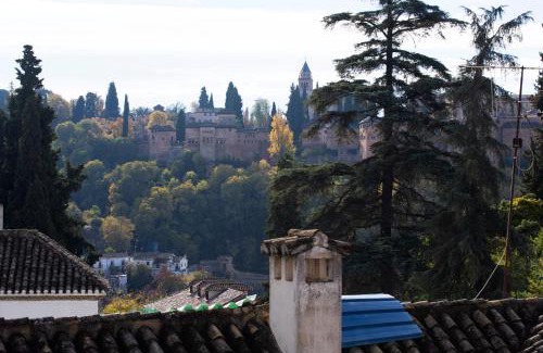 Sacromonte Apartment | Cozy Mirador Alhambra with Private Terraces & Wifi