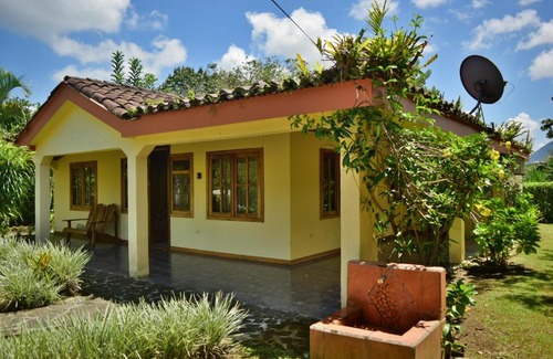 El Fosforo House | Cozy Casa Mirador: Walk to Dining and Attractions