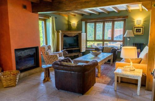 Santotis Ski Chalet | Oceanfront Bliss at Mirador de Ceballos - 10/10 Rated Stay