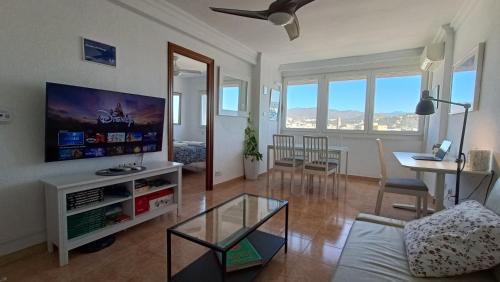 Plaza de Toros Vieja Apartment | Experience Mirador de Málaga: Family-Friendly Stay, 9.3/10