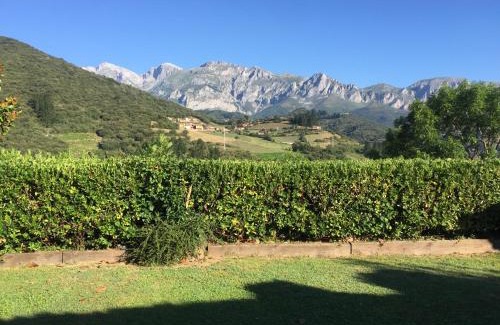 Aliezo House | Inviting Mirador De Picos: Family-Friendly Getaway