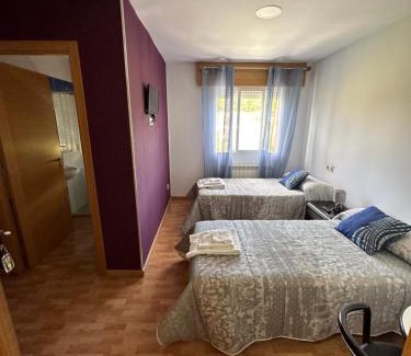 O Pino House | Family-Friendly Stay at Mirador De Rouris - Great Reviews!