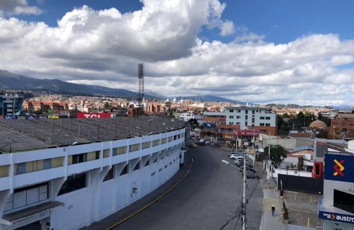 Huayna-Capac Apartment | Experience Comfort at Mirador del Estadio with Spa & More
