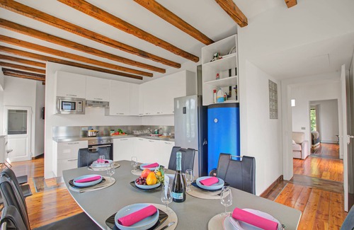 Lugano City-Centre Apartment | Scenic Mirador Del Lago with Oceanfront and Lake Views