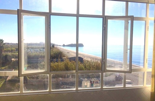 Salobrena Apartment | Beachfront Mirador del Mar Apartment - Guest Rated 10/10