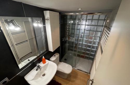 Tudela Apartment | Pet-Friendly Retreat at Mirador del Mercadal - 8.9/10 Rating