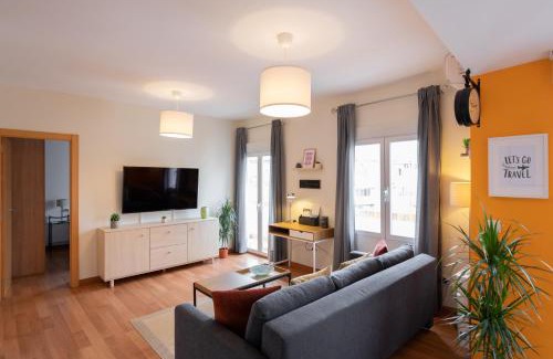 La Magdalena Apartment | Unforgettable Stay at Mirador del Teatro Romano - Rated 9.8