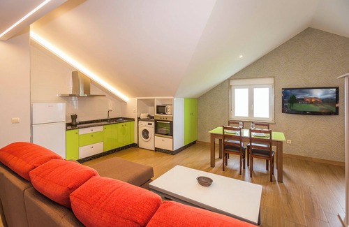Frije House | Pet-Friendly Oceanview Retreat at Mirador do Faro Touriñán