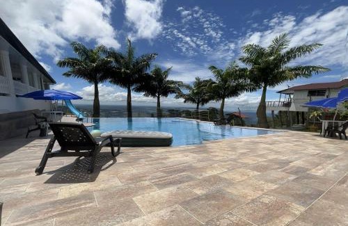 Villavicencio Hotel | Experience Mirador El Paraiso Glamping: 5-Star Oceanfront Retreat