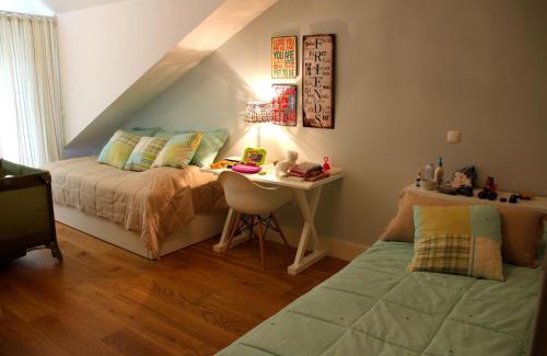Santa Maria Maior Apartment | Exceptional Family-Friendly Stay at Miradouro de Lisboa