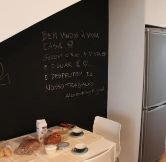 Santa Maria Maior Apartment | Exceptional Family-Friendly Stay at Miradouro de Lisboa