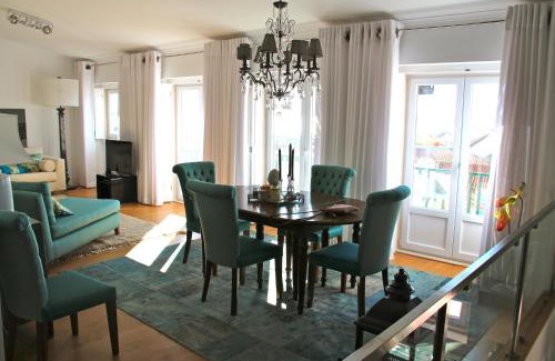 Santa Maria Maior Apartment | Exceptional Family-Friendly Stay at Miradouro de Lisboa
