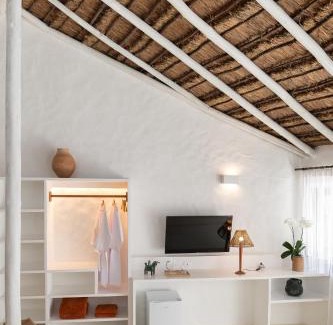 Praia Grande Hotel | Elevate Your Stay at Miradouro de São Sebastião Hotel