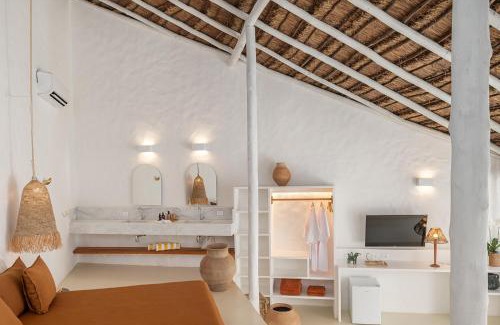 Praia Grande Hotel | Elevate Your Stay at Miradouro de São Sebastião Hotel