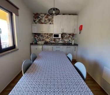 Seia Apartment | Discover Miradouros da Aldeia: Child-Friendly Retreat