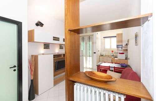 Mirafiori Apartment | Cozy Mirafiori Balcony Apartment with Kitchen & Breakfast