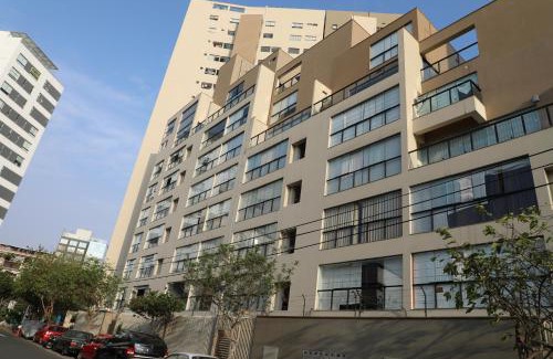Miraflores Apartment | Oceanfront Miraflores4Rent Sisley with Wheelchair Access