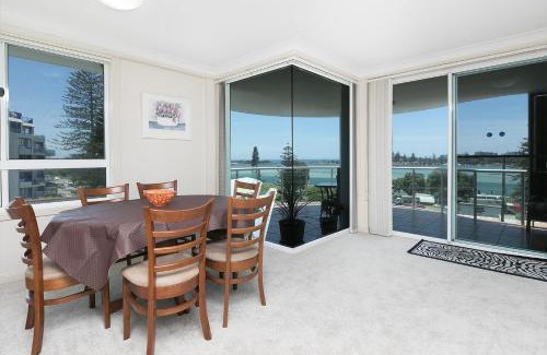 Tuncurry Apartment | Elegant Mirage 502: Family-Friendly with Pool Access