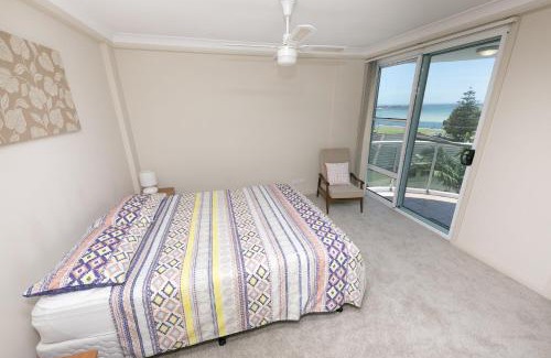 Tuncurry Apartment | Elegant Mirage 502: Family-Friendly with Pool Access