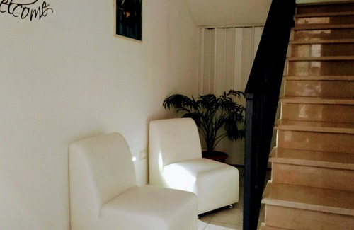 Alezio Bed & Breakfast | Discover Mirage B&B: Family-Friendly with Delicious Dining