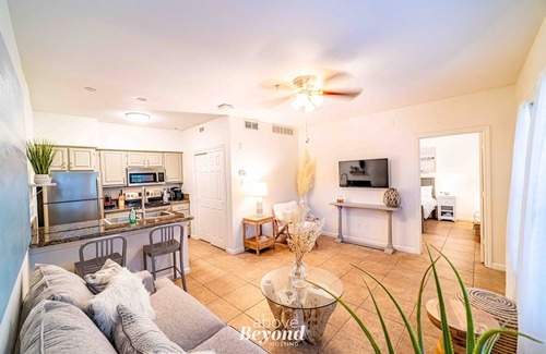 Highland Lake Estates Condo | Pet-Friendly Island Retreat with Pool & Spa Amenities