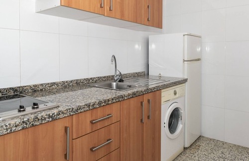 Cullera Apartment | Miralmar: Oceanfront Getaway with Spa & Family Amenities