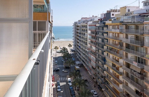 Cullera Apartment | Miralmar: Oceanfront Getaway with Spa & Family Amenities