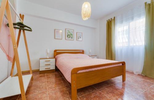 Benalua Apartment | Exceptional Miralmar Apartamento: Family-Friendly Retreat