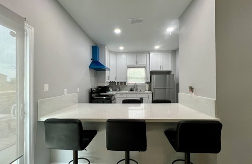 Brownsville Condo | Miramar: Modern 3BD/3BA Retreat with Spa and WiFi