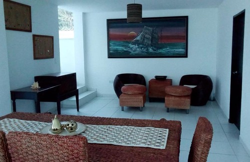 Santa Veronica House | Miramar: Family-Approved Retreat with Pool & Pet Friendly