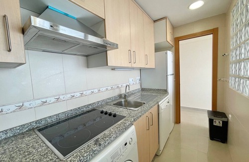 Benidorm Centro Apartment | Seafront Serenity at Miramar Levante with Ocean Views