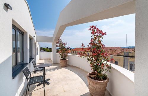 Zadar Hotel | Oceanfront Bliss at Miramare Hotel - Rated 8.9/10