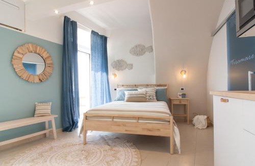 Masero Apartment | Cozy Miramare Love Nest with Oceanfront Views