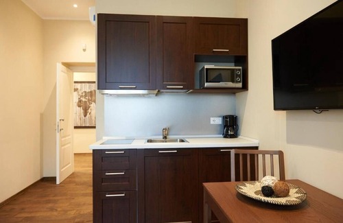 Roiano-Gretta-Barcola-Cologna-Scorcola Apartment | Elegant Miramare Suites: Family Friendly with Breakfast & Kitchen