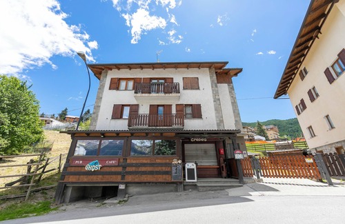 Sauze d'Oulx Apartment | Cozy Miramonti 21: Ski In - Ski Out Retreat Awaits