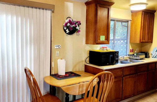 Myers Flat Cottage | Ocean View Retreat at Miranda Gardens Resort - Top Rated 9.4