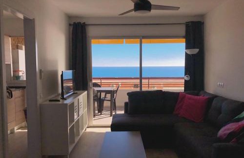 L'Albufereta Apartment | Oceanfront Retreat at Mirando al Mar - Guest Rated 9/10