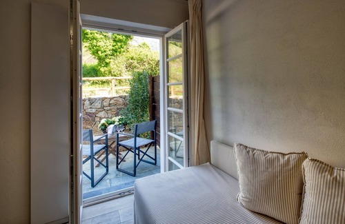 Arenzano Condo | Mirandola Suites