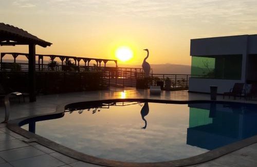 Capitolio Apartment | Discover Mirante de Escarpas 1501: Top-Rated Getaway with Pool