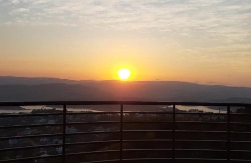 Capitolio Apartment | Discover Mirante de Escarpas 1501: Top-Rated Getaway with Pool
